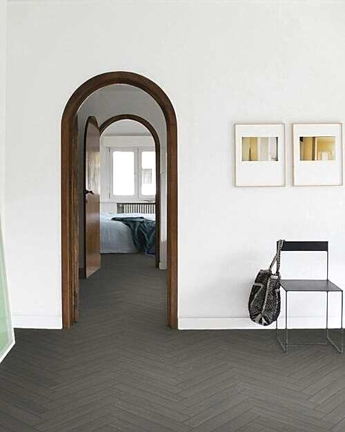 Berry Alloc Chateau Charme Black Balıksırtı Laminat Parke