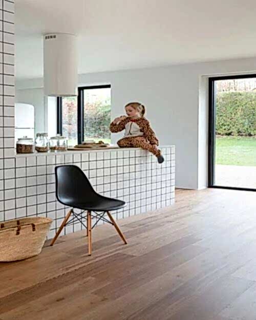 Berry Allog Les Essentiels Oak Naturel Terracotta Lamine Parke